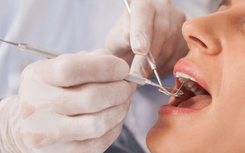 Tributação para Dentistas em 2026: Guia Completo para Escolher o Regime Tributário Ideal