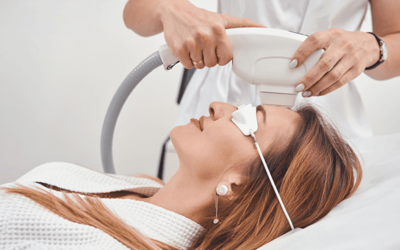 Obrigações Tributárias de uma Clínica de Estética: Guia Completo 2026